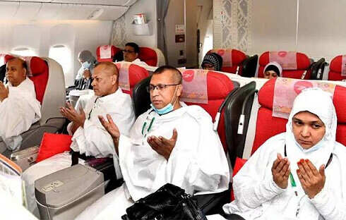 কমানো হচ্ছে খরচ, এবছর সরকারি খরচে কেউ যাবে না হজে