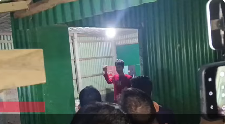 পাবনায় মা দ কা স ক্ত ছেলের হাতে নামাজরত বা বা খু ন, ছেলে আ ট ক | পাবনার সংবাদ | pabna news